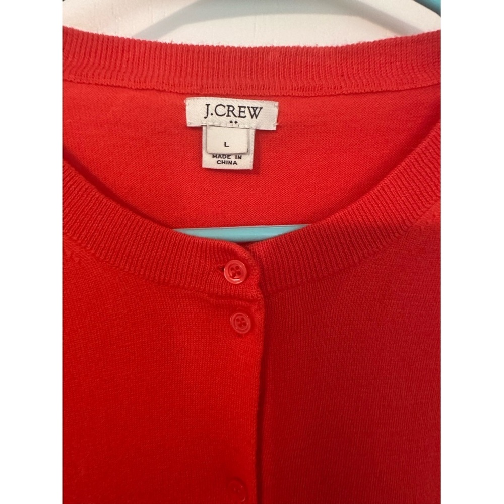 ❤️🔥J.Crew - Red Button-Front Crewneck Cardigan - L - Picture 2 of 4